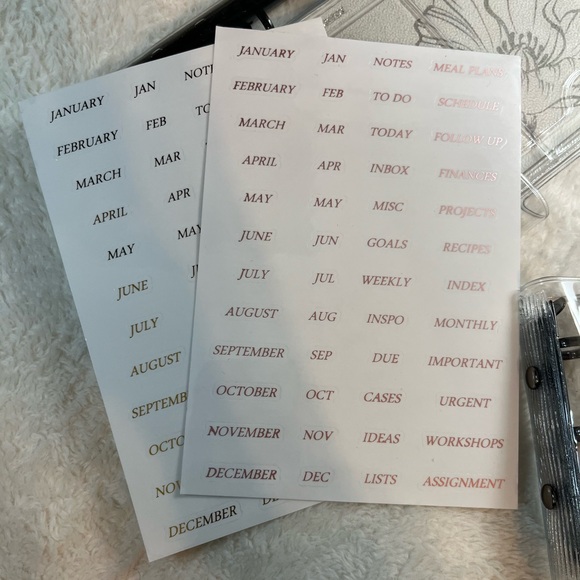 Personal A6 Clear PVC Binder. 20mm 6 Black Round Rings. Snap Button Closure. - Picture 7 of 7